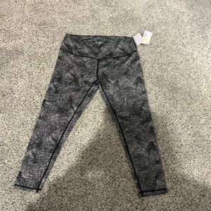 Brand new zelle leggings with tags
